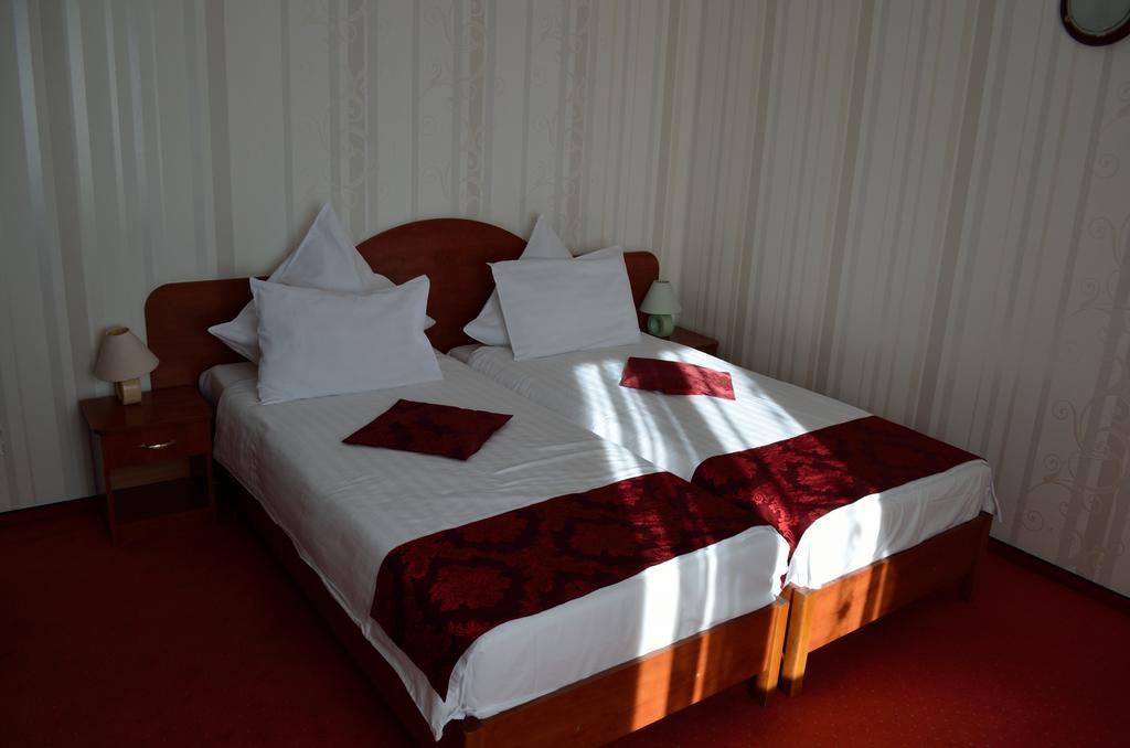 Hotel Rusu Petrosani Luaran gambar